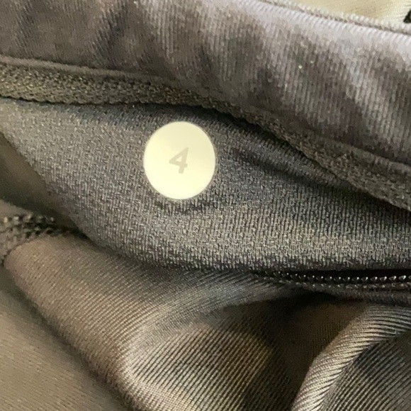 Lululemon camo black capri - Picture 10 of 11